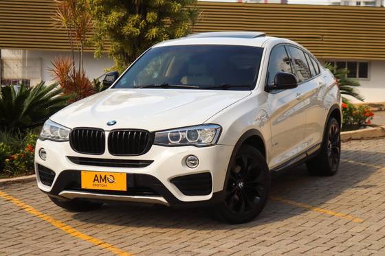 BMW X4 2.0 28I X LINE 4X4 16V TURBO GASOLINA 4P AUTOMÁTICO BMW X4 2.0 28I X LINE 4X4 16V TURBO GASOLINA 4P AUTOMÁTICO